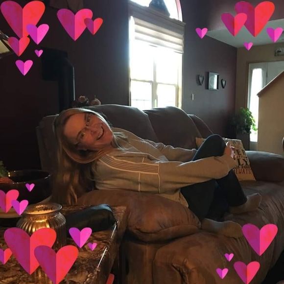 Meet your Posher, Tamara - Picture 1 of 1